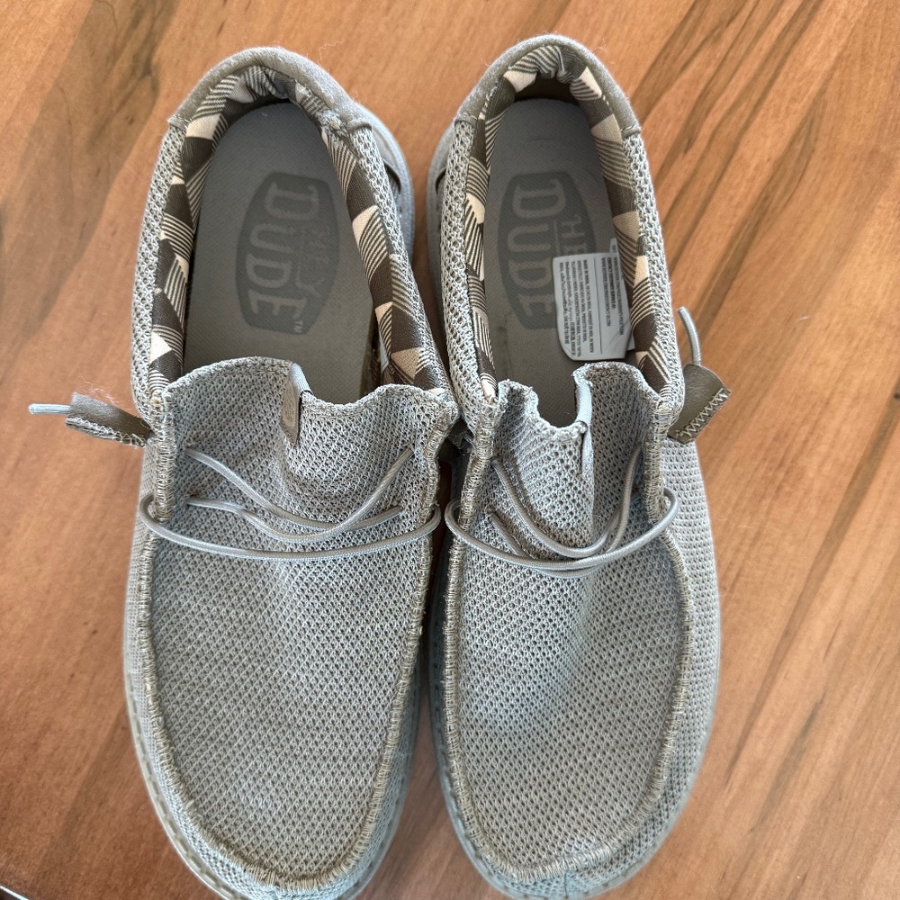 Hey Dude Tan Size 10